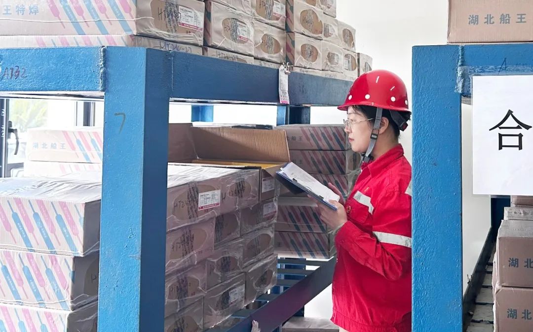 【宜化榜樣】化機(jī)公司牛艷嬌：恪盡職守勇?lián)?dāng)，廉潔自律揚(yáng)清風(fēng)(圖4)