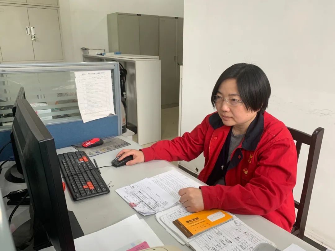 【風(fēng)采】重慶南儀春玲:堅守崗位 恪盡職守(圖1) 【風(fēng)采】重慶南儀春玲:堅守崗位 恪盡職守(圖1)