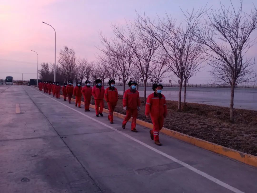 爭分奪秒 克難攻堅(jiān) 為楚星大修保駕護(hù)航(圖1) 圖片